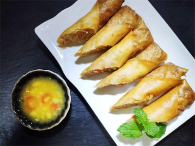 ​泰式春卷：一款来自东南亚的传统美食，手把手地教你怎么制作春卷