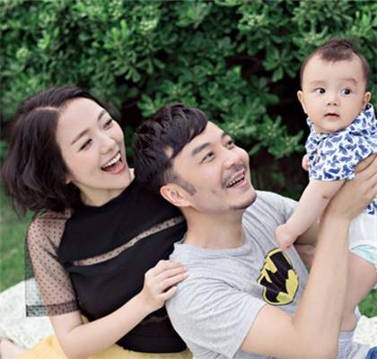 著名主持人汪涵儿子小沐沐,白白净净,十足帅气,极像汪涵!