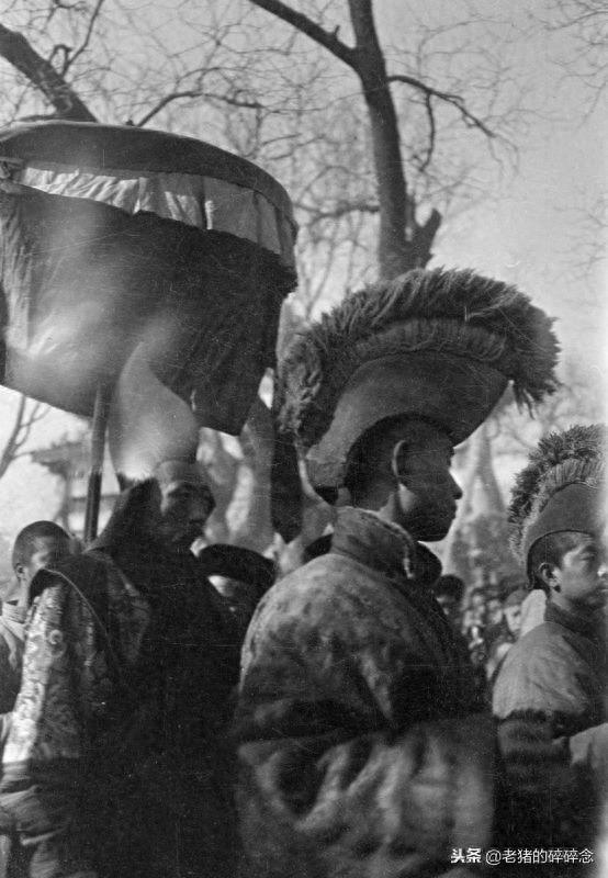 清末珍贵历史影像：北京雍和宫庙会