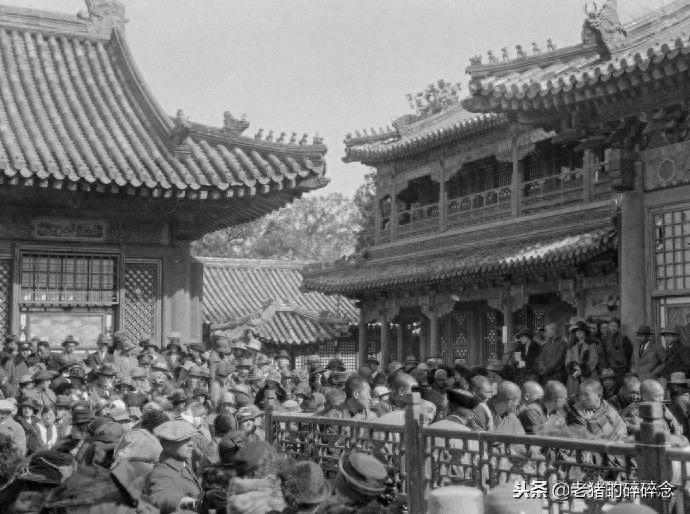 清末珍贵历史影像：北京雍和宫庙会