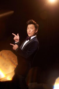 ​陈伟霆张艺兴黄渤央视春晚共舞 献动感新歌