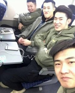 ​王宝强的保镖团队曝光，一个赛一个的帅，没有马蓉的宝宝很安心嘛