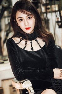 ​王小米晒美照，怪不得“二叔”张嘉译会喜欢！