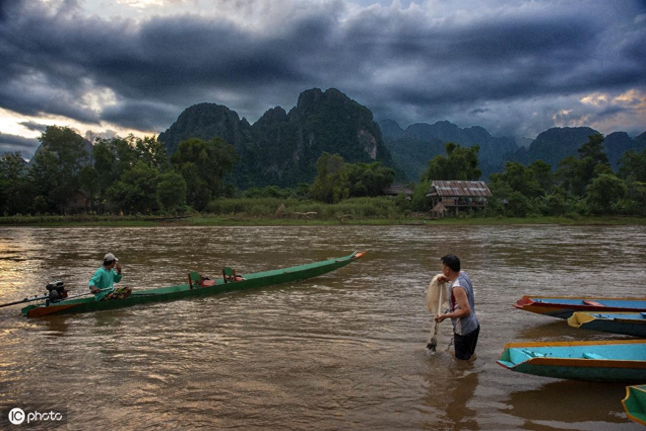 原生态的老挝万荣风光