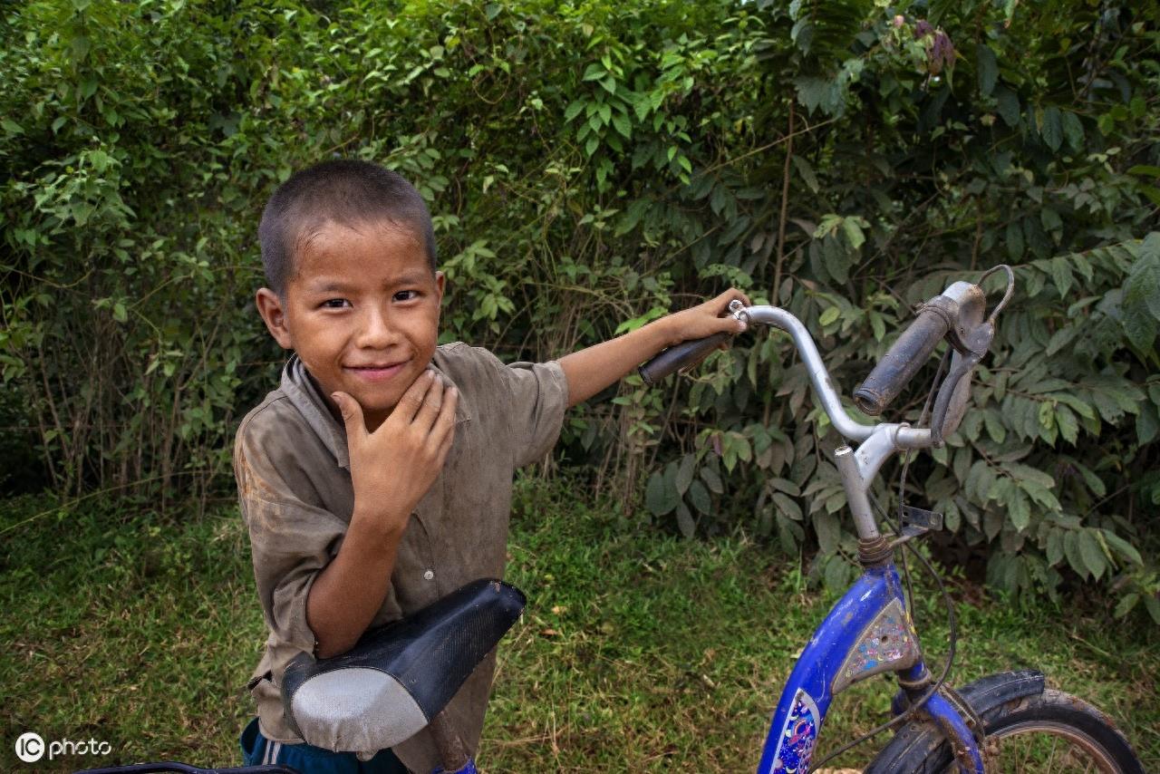 原生态的老挝万荣风光