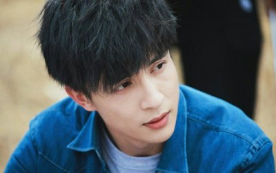 ​薛之谦发表最终声明 讲述与李雨桐爱恨情仇始末