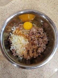 ​一道制作简单的家常美食油焖肉馅尖椒