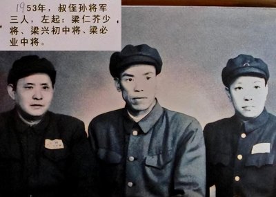 ​他被批与罗总长搞阴谋，被隔离审查，撤职又降职，8年日子不好过