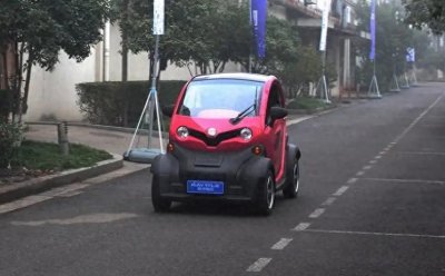 ​这2款老年代步车，续航200公里以上，可充电可加油，让用车更方便