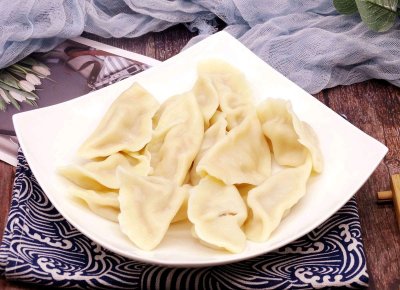 ​家常萝卜馅饺子的做法，学会技巧，饺子鲜香味美全家人都爱吃