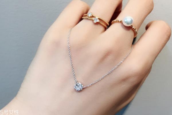 钻石项链有什么寓意 送给最爱的人