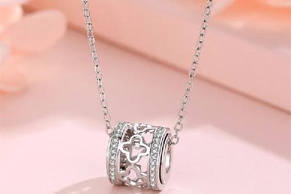 锁骨链是多少厘米 锁骨链是不是很短