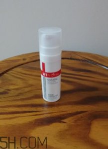 ​薇诺娜修红霜怎么用？薇诺娜修红霜有用吗？