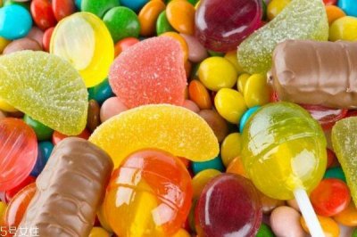 ​吃糖会长痘痘吗 长痘痘和糖有关系吗