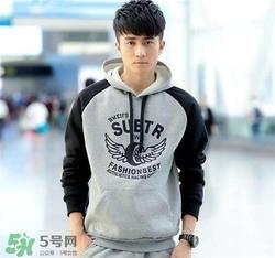 男士卫衣配什么裤子？男士卫衣搭配什么裤子好看？