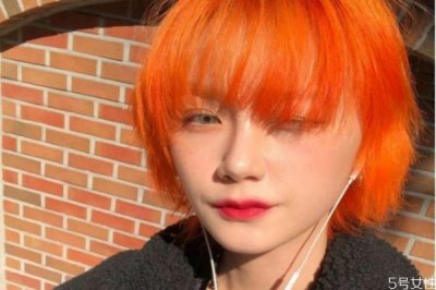 ​头发打透明蜡好还是带颜色好 打透明蜡会改变颜色吗