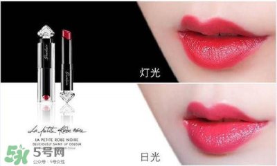 ​娇兰小黑裙唇膏口红021试色 娇兰小黑裙021试色图