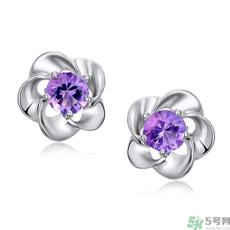 耳环适合脸型气质最重要？不同脸型适合什么耳环？