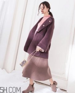 ​粉色内搭怎么配外套？冬季也要风度与温度共存