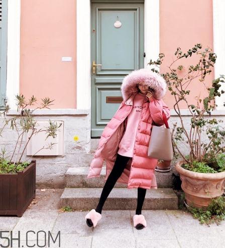 粉色内搭怎么配外套?冬季也要风度与温度共存 粉色内搭怎么配外套?冬季也要风度与温度共存