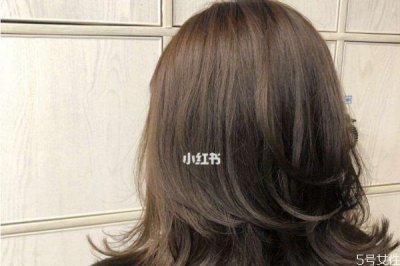 ​蜂蜜茶和檀棕哪个好看 檀棕色和栗色哪个好看