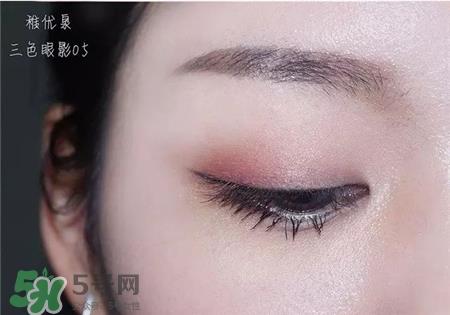 稚优泉三色眼影色号 稚优泉三色眼影试色