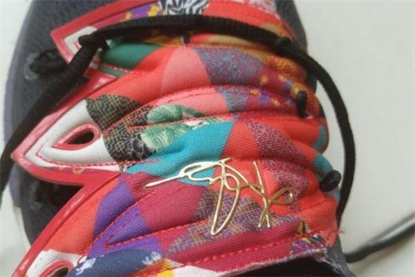 耐克欧文5捕蝇草怎么系 欧文5捕蝇草教程