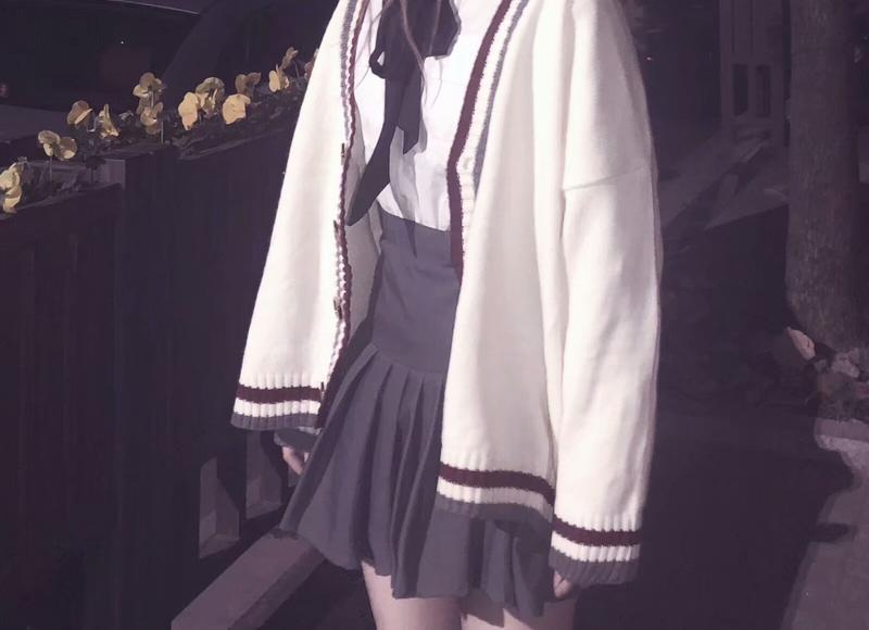 人加一笔是什么字 日加一笔是什么字