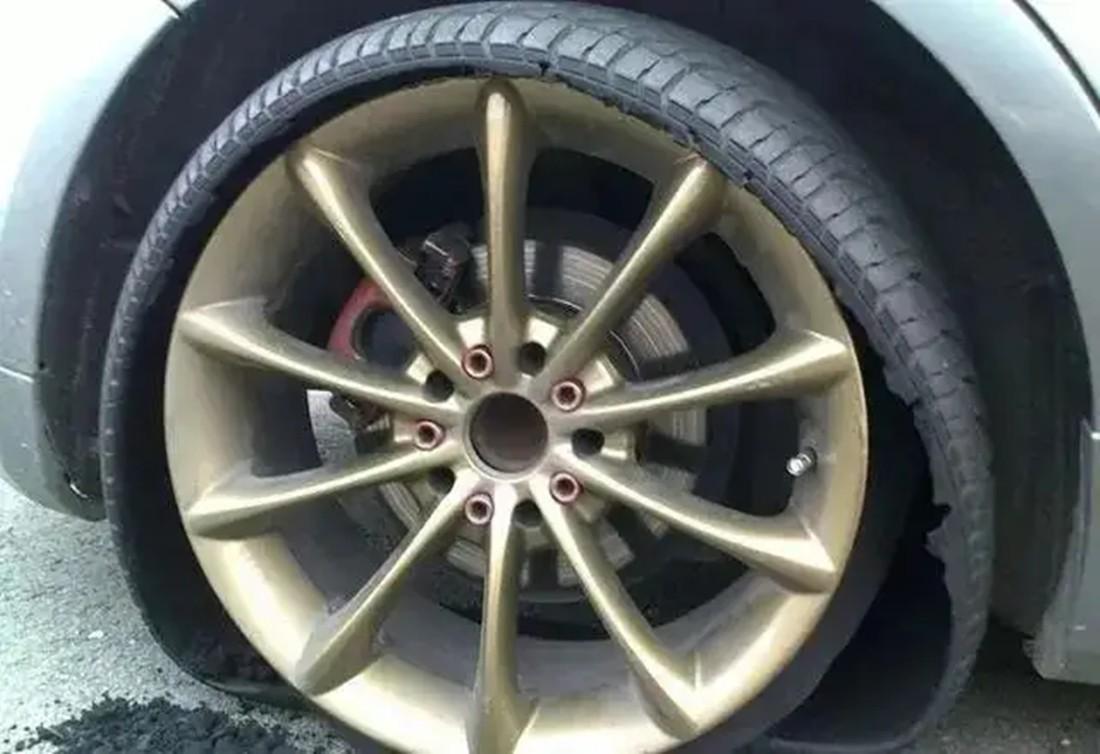 汽车轮胎要一起换四个吗(轮胎先换2个还是4个)