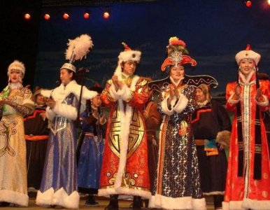 ​蒙古族的那达慕,那达慕是什么节日他们是怎么过的