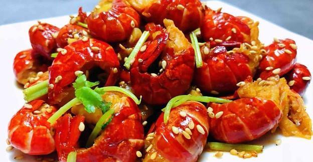 长沙口味虾正宗做法，做出来的虾肉麻辣鲜嫩，吃一口满嘴流油！