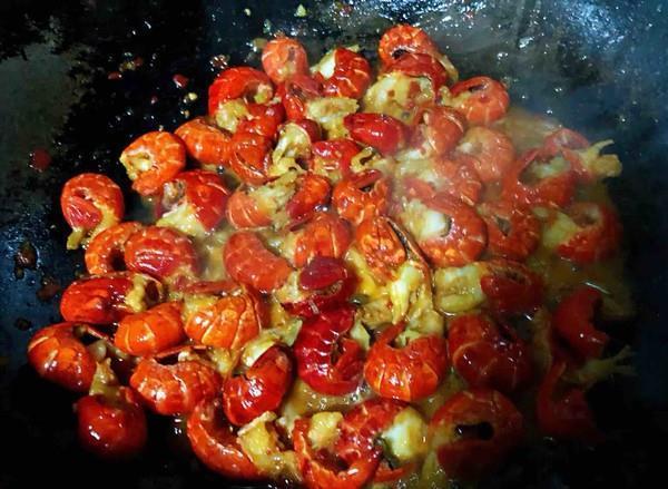 长沙口味虾正宗做法，做出来的虾肉麻辣鲜嫩，吃一口满嘴流油！