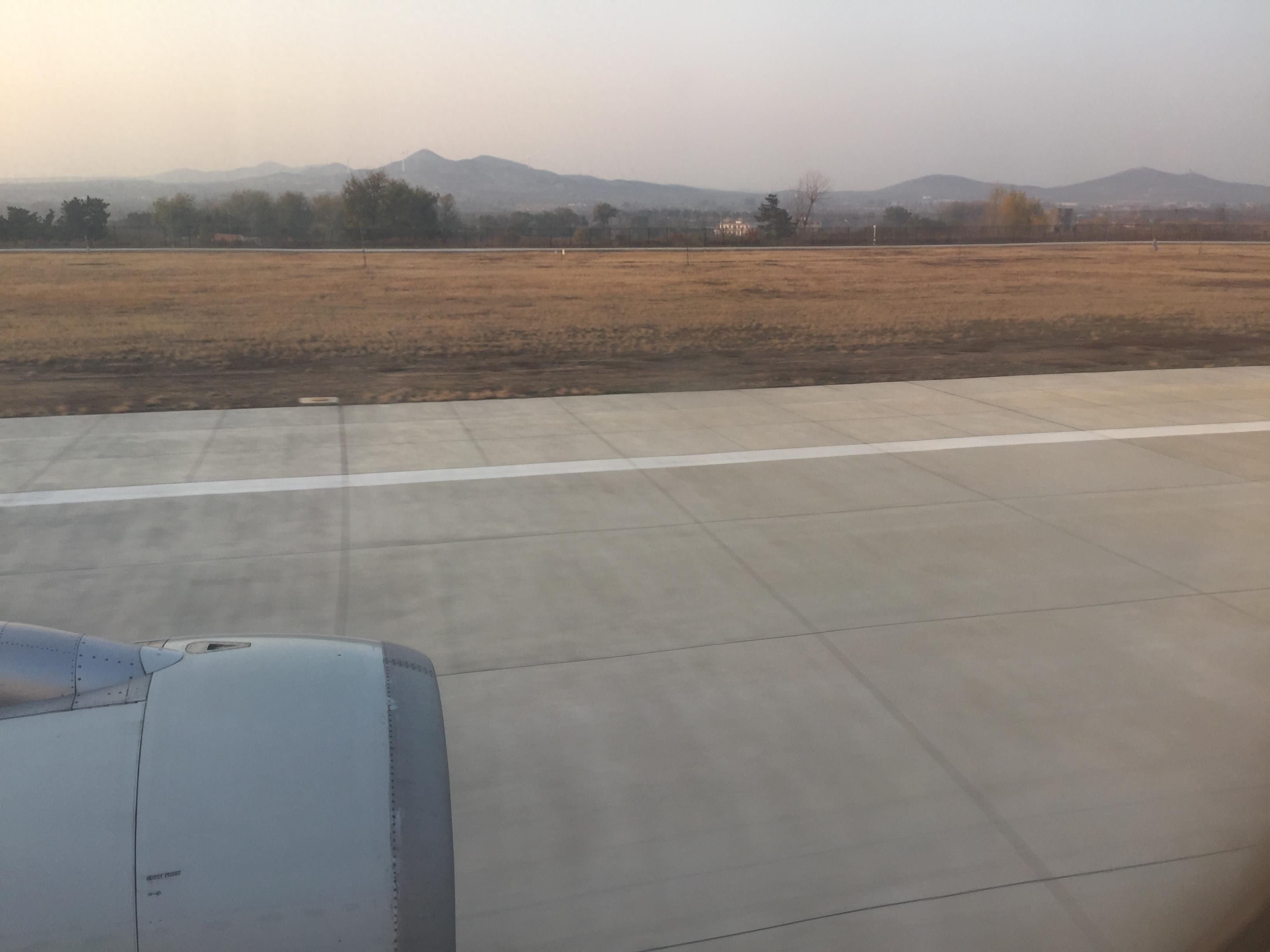 搭乘MU2922:从长春龙嘉飞往烟台蓬莱 蓝天白云景色美炸了!