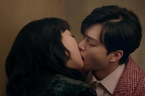 谈恋爱多久接吻才合适,接吻要不要伸舌头2